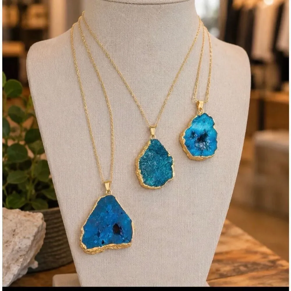 Raw Blue Agate Pendant Necklace Gold Tone Freeform Quartz Short Chain